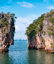 攀牙灣大型船隻海上獨木舟水上探險