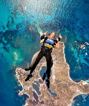 羅特尼斯島高空跳傘體驗