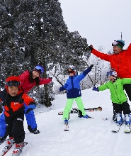 琵琶湖山谷滑雪場一日遊（京都出發）