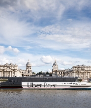 倫敦泰晤士河隨上隨下觀光遊船（Uber Boat）