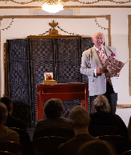 紳士魔術秀（The Gentleman Magician’s Magical Soirée）（含開胃菜＆香檳）