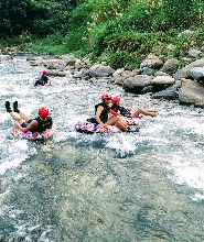 宜蘭亞溤而夏 南澳溪漂流體驗