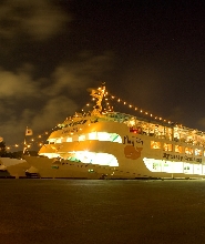 沖繩Moby Dick晚餐遊船：海景、親子友善、那霸出發