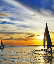 菲律賓長灘島日落風帆船體驗