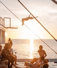 菲律賓Haqqy Life長灘島日落巡遊派對