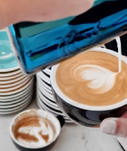 新加坡芽籠巴魯附近的咖啡拉花工作坊