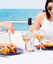 羅特尼斯島豪華海鮮遊船體驗