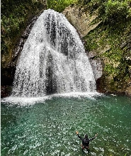 宜蘭扇子瀑布溯溪