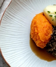 愛丁堡美食| 蘇格蘭肉餡羊肚、威士忌和杜松子酒