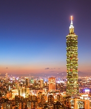 臺北夜遊：臺北101＆中正紀念堂＆龍山寺&寧夏夜市