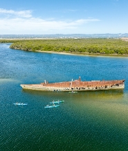 海豚保護區＆花園島船舶墓地獨木舟之旅