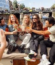 阿姆斯特丹：豪華敞篷船運河巡遊（含無限暢飲）