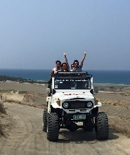 伊羅戈斯吉普車越野 & 滑沙體驗