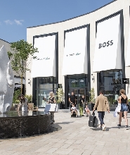 巴黎往返麥克阿瑟格倫巴黎吉維尼購物村巴黎城市之旅穿梭巴士