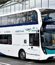 機場巴士Air Decker往返布裏斯托機場至巴斯巴士總站或布裏斯托南區