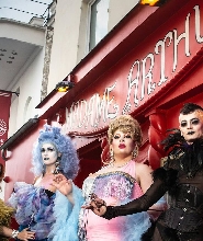 巴黎亞瑟夫人歌舞秀