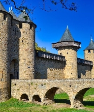 卡爾卡松城堡：城堡防禦秘密語音導覽