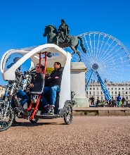 裏昂人力車之旅