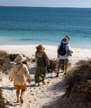 卡爾巴裏出發阿布洛霍斯群島探索之旅