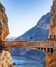 馬拉加國王步道半日全包探險之旅