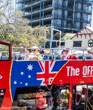 珀斯隨上隨下巴士