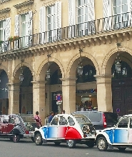 巴黎雪鐵龍2CV之旅