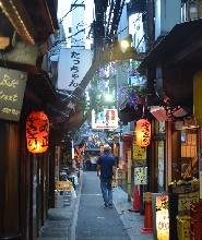 新宿黃金街小團體夜間小巷導覽