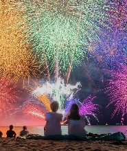 【東京出發】富士山箱根神社&水上鳥居&蘆之湖畔散步&熱海陽光海灘&熱海花火大會一日遊
