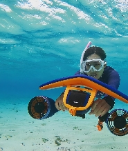 錫亞高島：水下電動滑板體驗