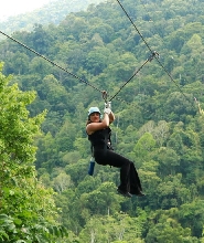 清邁金剛微笑高空滑索