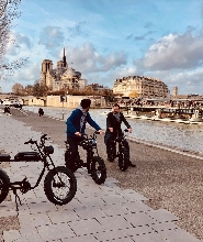 巴黎瑪萊區和聖路易島私人電動自行車之旅
