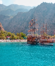 蝴蝶谷與聖尼古拉斯島全日遊船之旅