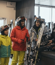 小樽朝裏川温泉滑雪場滑雪＆單板滑雪租借
