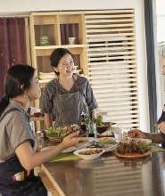 在現代韓屋廚房體驗韓國料理