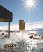 胡薩維克地熱海洋温泉門票