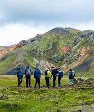 蘭德曼納勞卡徒步、天然温泉和海foss瀑布一日遊