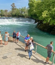 馬納夫加特敞篷巴士探險 & 綠湖遊船一日遊