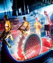 傳奇樂園夜間表演（含往返接送）