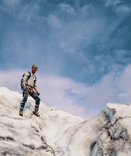 冰島冰川徒步體驗：搭乘四驅車前往Falljokull冰川