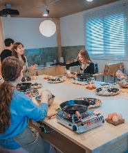 在首爾當地市場購買食材的韓國料理課程