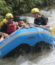 務邊急流泛舟＆洞穴探險體驗