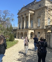 帶音樂的布里傑頓和巴斯城市亮點徒步之旅