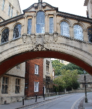 牛津摩斯探長徒步之旅