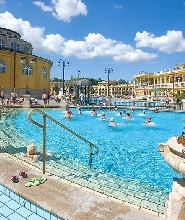 布達佩斯塞切尼温泉浴場