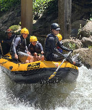 攀牙府Hosanna Rafture激流泛舟