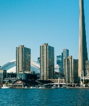 多倫多徒步之旅 & 參觀加拿大國家電視塔 & 河上游船巡航體驗