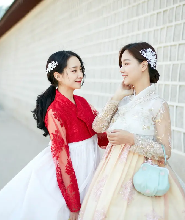 Hanbokgirls韓服租借（含髮型設計及飾品）