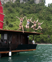 甲米：四島日落浮潛之旅+生物熒光夜遊