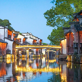 Wuzhen Daoshe Village Hotel Enjoy Standard Room/King Bed (Double West Gate Scenic Area + Theatre Festival Themed Double Set Meal + Double Wucun Sightseeing Tour and Other Privileges)