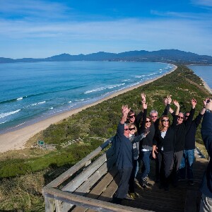 布魯尼島美食全日遊